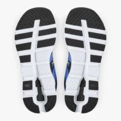 ON RUNNING CLOUDRUNNER CHAMBRAY ET MIDNIGHT Chaussures De Running -On Running 4 25881 12 ON RUNNING CLOUDRUNNER CHAMBRAY ET MIDNIGHT Chaussures de running